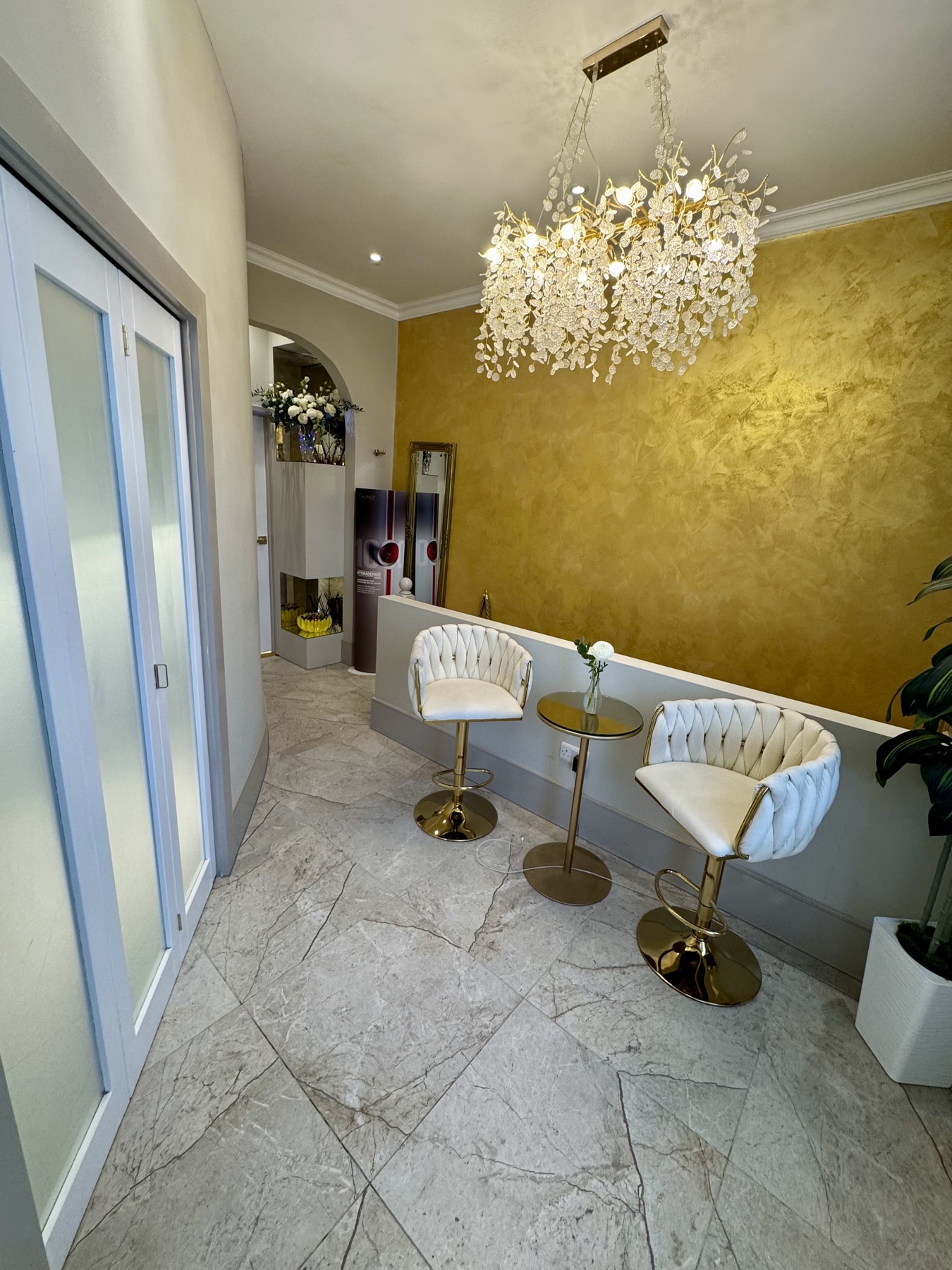 Reception at Banana Beauty Lab